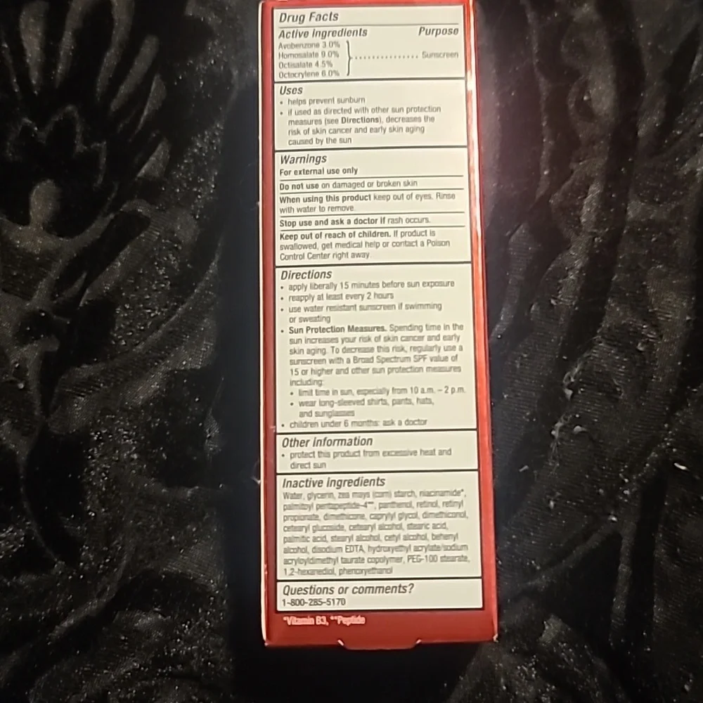 Olay Regenerist sunscreen moisturizer - Picture 2 of 2